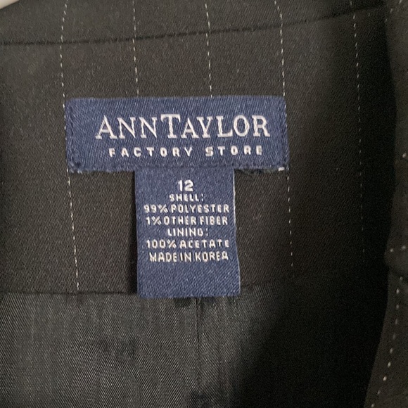Anne Taylor Women’s Business Suit - Picture 2 of 7